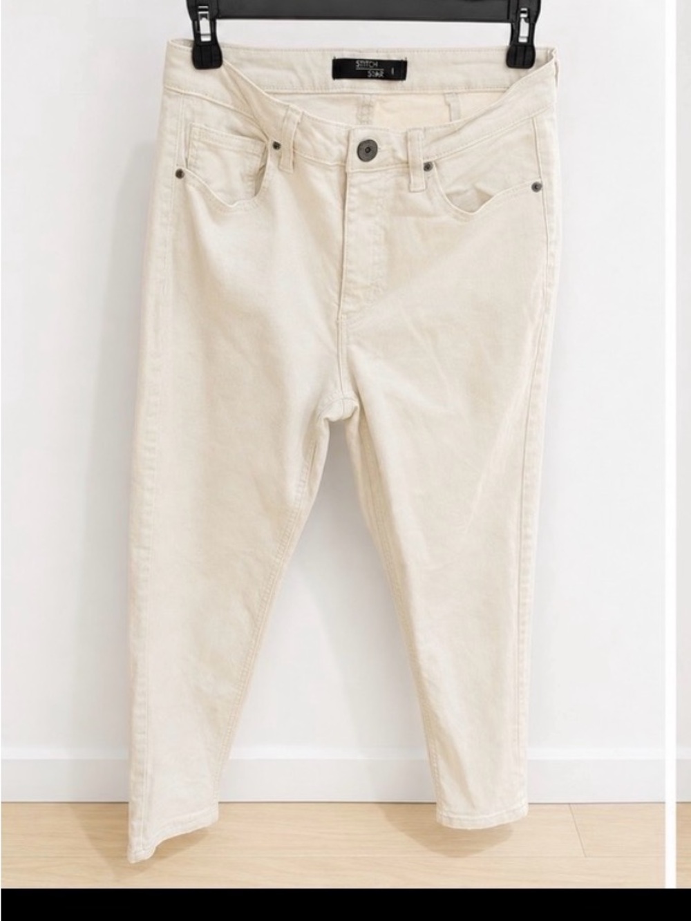 High-Rise Cropped Jeans in Off-White